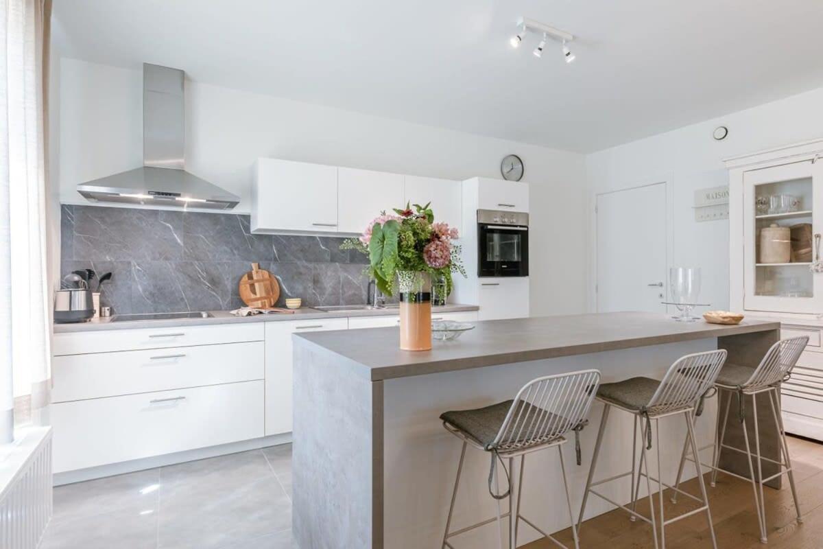 Huswell - A Luminous Apartment Near The Marina Остенде Екстериор снимка